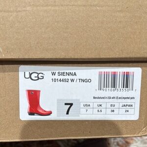 UGG Tangerine Rain Boots